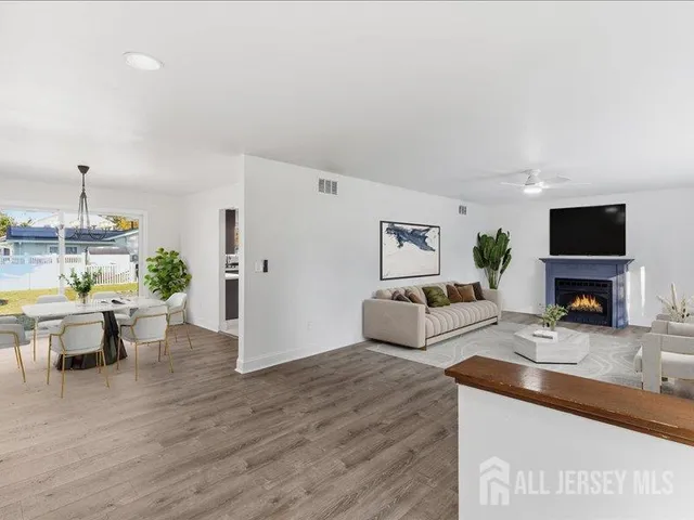 $647,000 | 551 Rosewood Drive, Unit 551R, Lanoka Harbor, NJ 08734