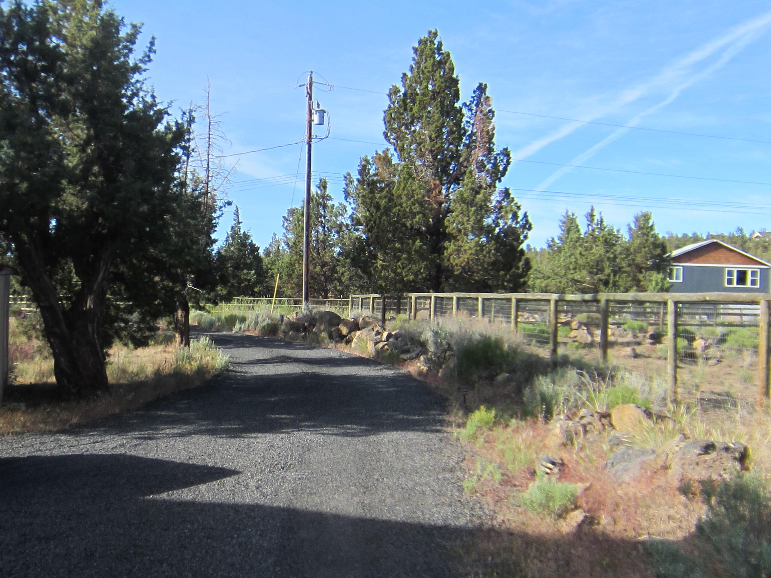 21234 Southwest Gift Road Bend, OR 97703 - Photo 15 of 16 IMG_1600