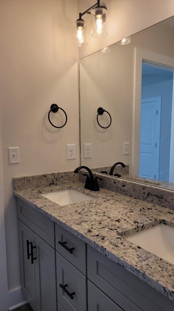 7466 Igou Gap Road Chattanooga, TN 37421 - Photo 19 of 27 Bathroom