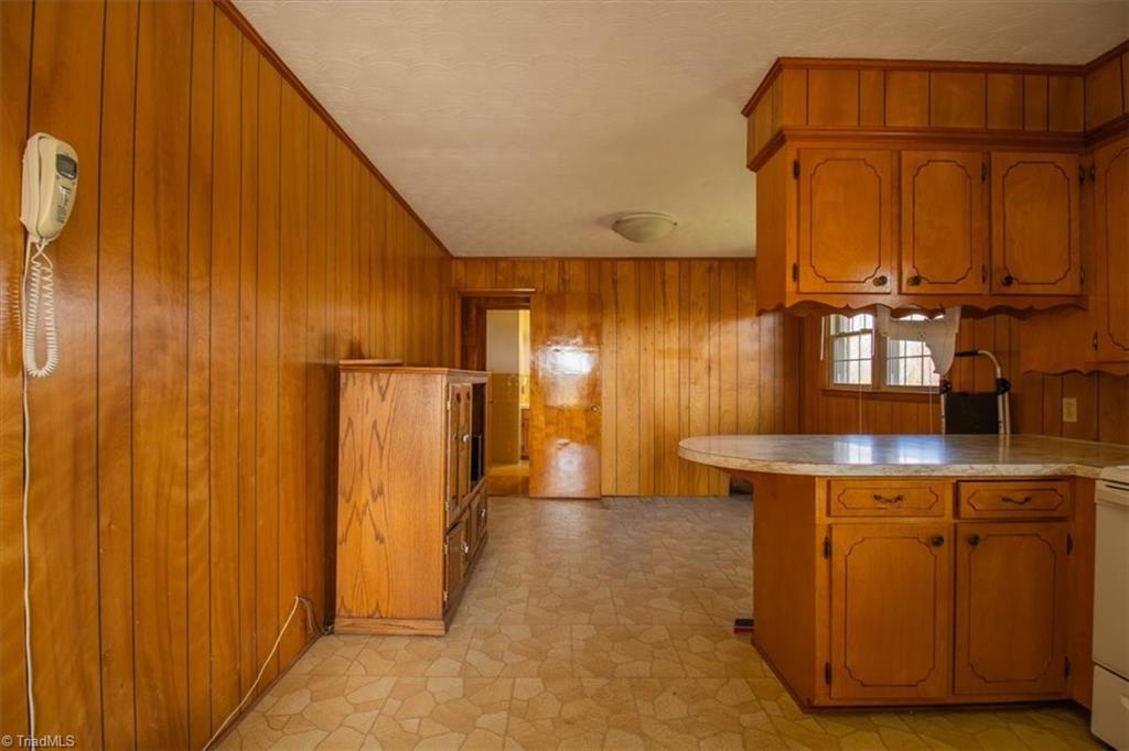 3556 White Plains Road Roaring River, NC 28669 - Photo 12 of 49