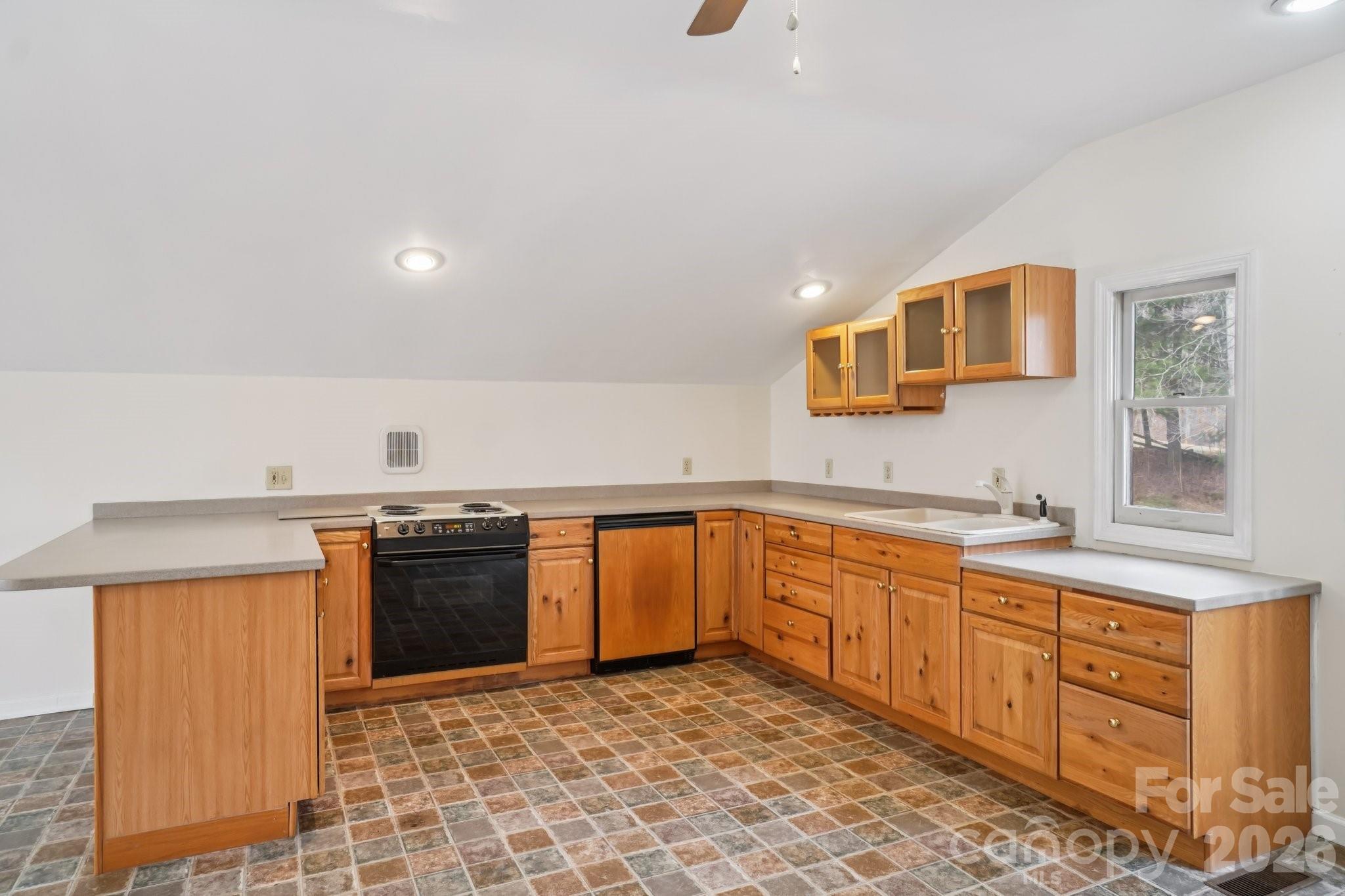 623 Owensby Road Hendersonville, NC 28792 - Photo 34 of 47