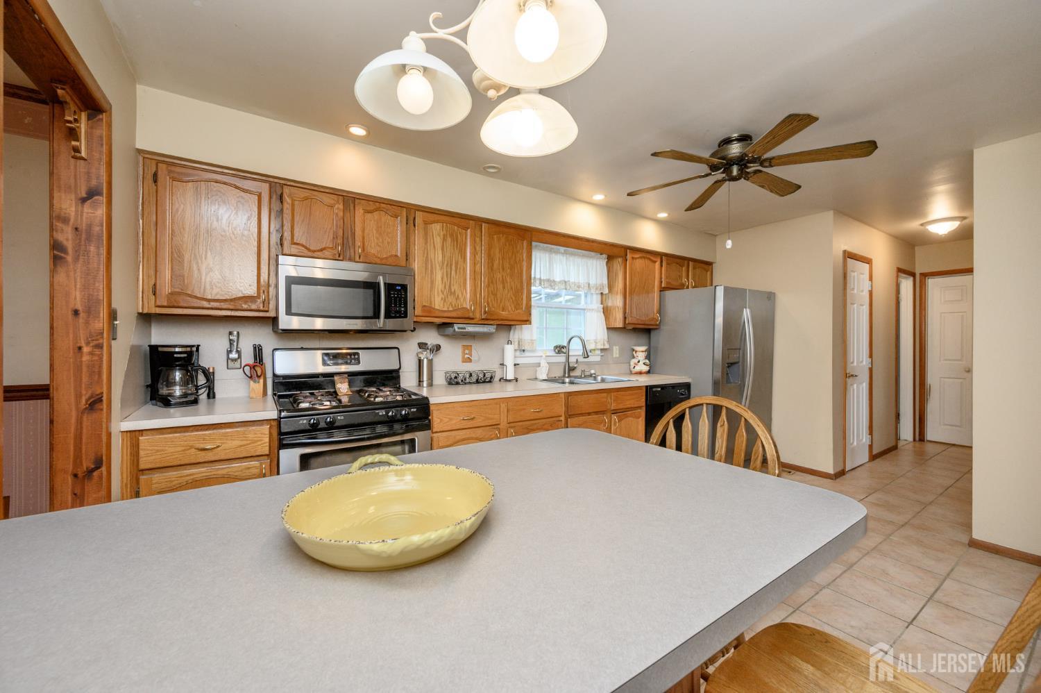 64 1st Street Barnegat, NJ 08005 - Photo 12 of 37