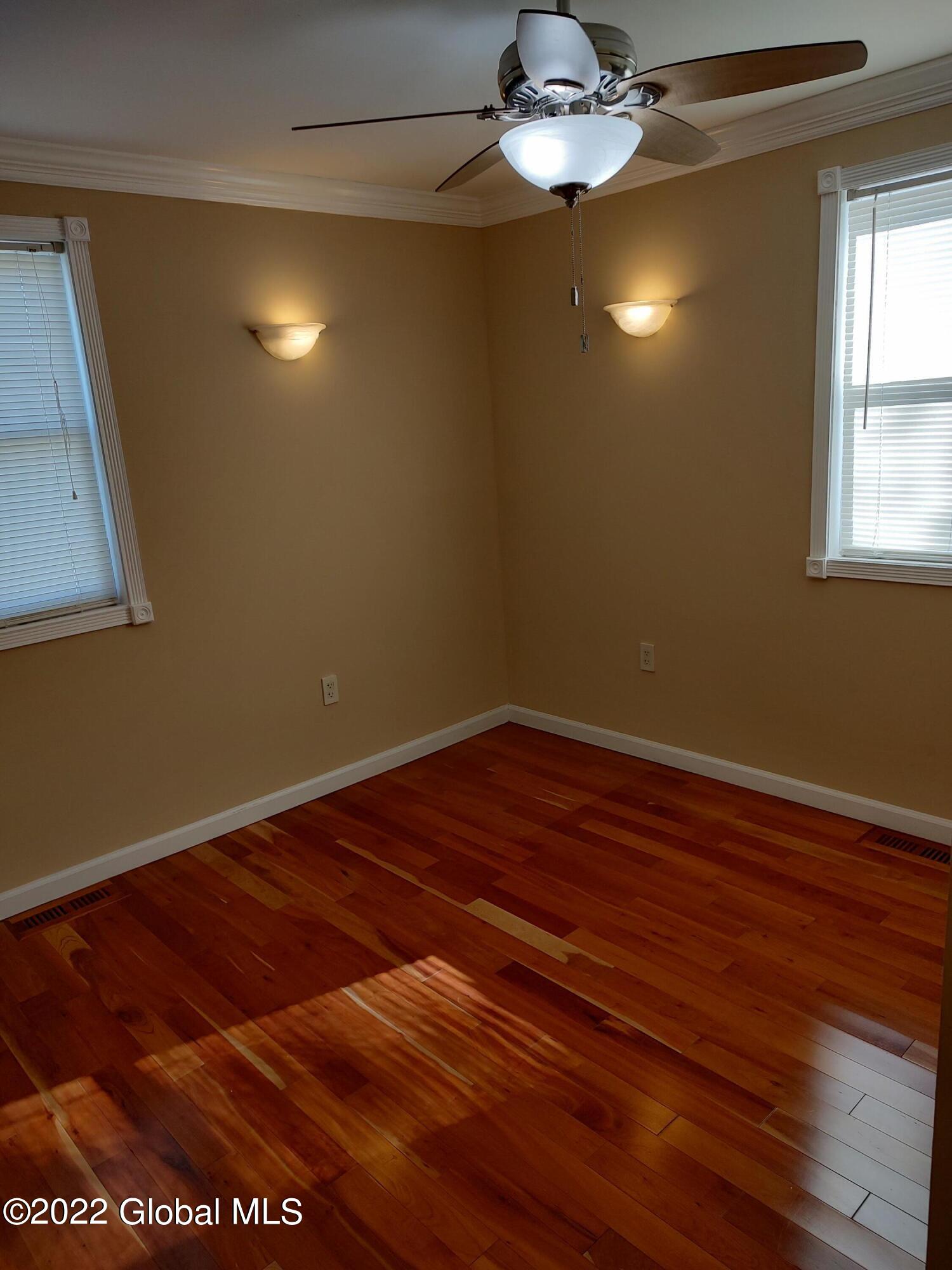 1042 Wavell Road Schenectady, NY 12303 - Photo 10 of 19 Bedroom 2