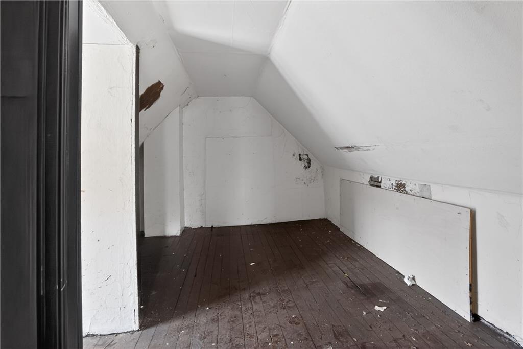 1212 Woodward Avenue McKees Rocks, PA 15136 - Photo 24 of 34