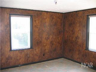 4785 Stadler Road Monroe, MI 48162 - Photo 6 of 7 940468-5.JPG