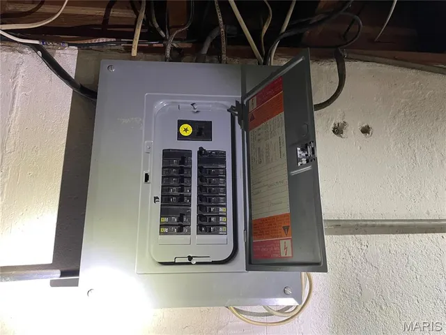 $92,500 | 1135 Cove Lane, St. Louis, MO 63138