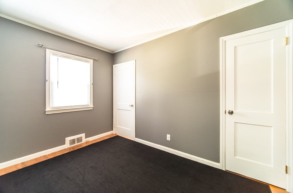 24 White Oak Road Springfield, MA 01128 - Photo 16 of 32