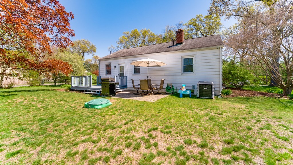 24 White Oak Road Springfield, MA 01128 - Photo 26 of 32