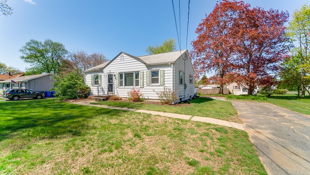 24 White Oak Road Springfield, MA 01128 - Photo 31 of 32