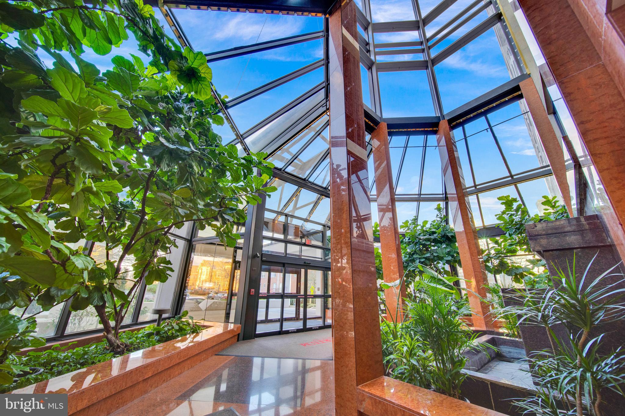 1530 Key Boulevard, Unit 401 Arlington, VA 22209 - Photo 28 of 32 Love the greenery!