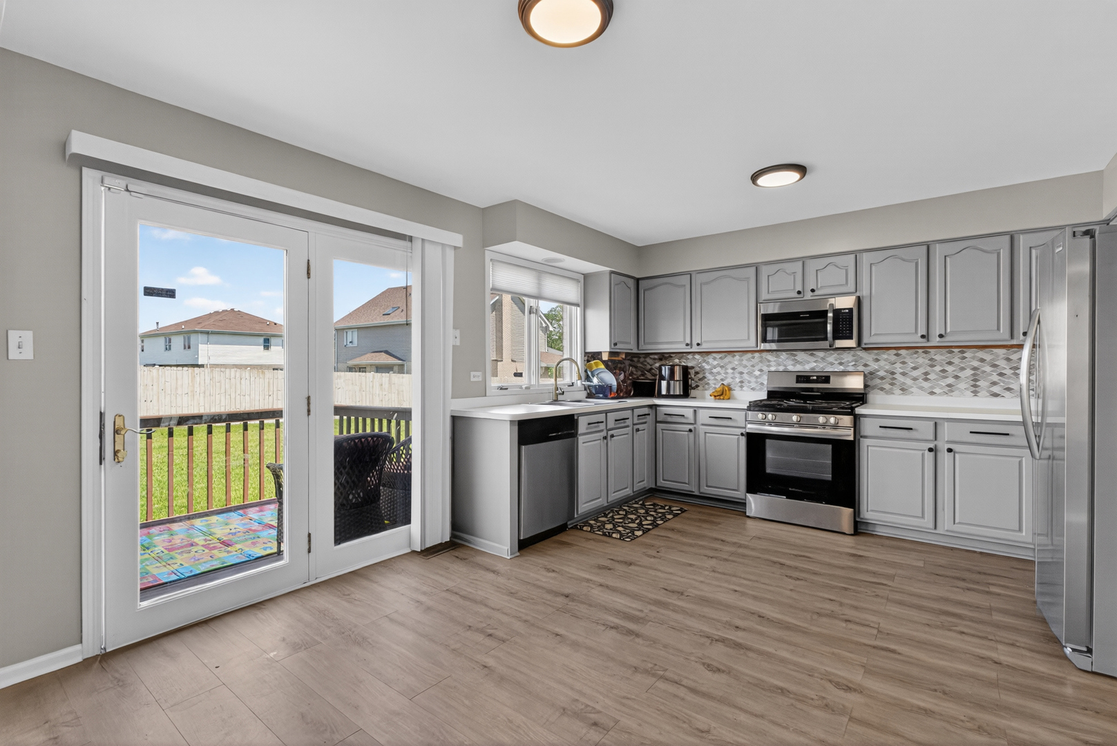 24556 Independence Boulevard Crete, IL 60417 - Photo 8 of 33