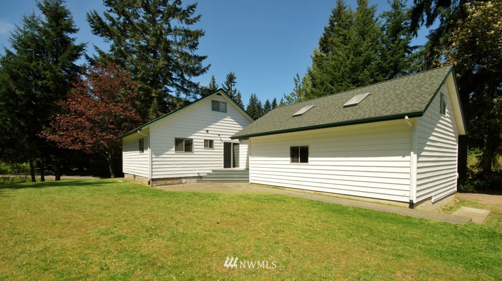 4755 Banner Road Southeast Port Orchard, WA 98366 - Photo 2 of 13 Gallery Image 2