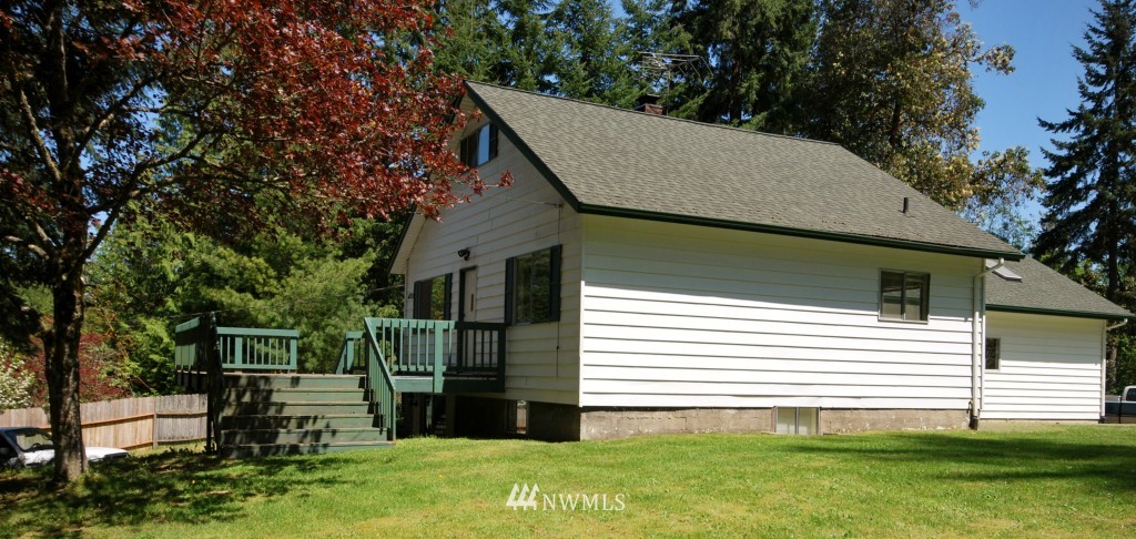 4755 Banner Road Southeast Port Orchard, WA 98366 - Photo 3 of 13 Gallery Image 3