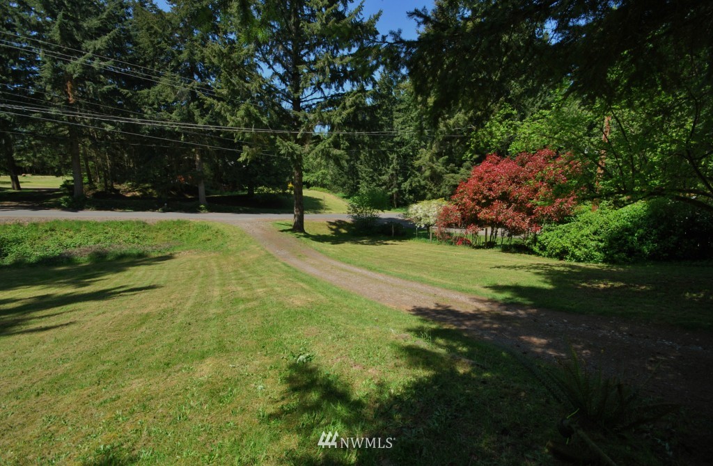 4755 Banner Road Southeast Port Orchard, WA 98366 - Photo 4 of 13 Gallery Image 4