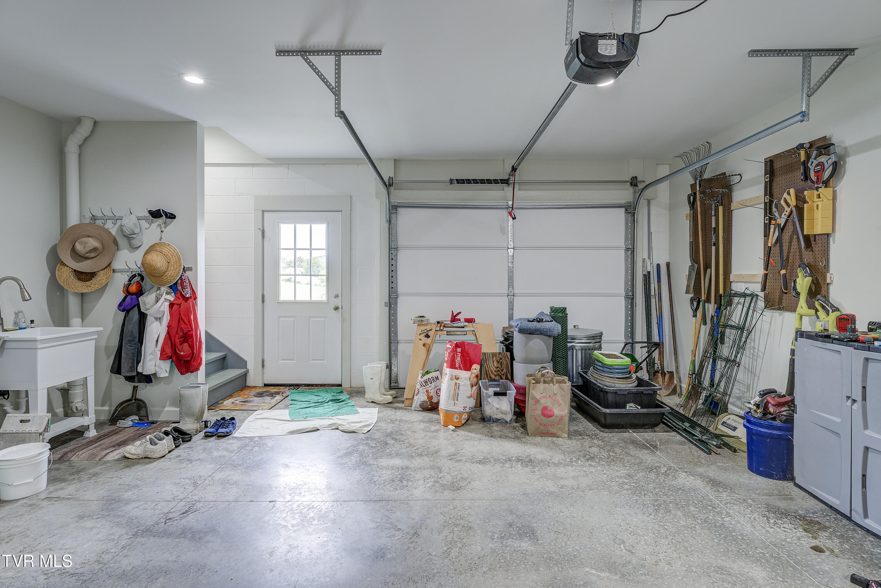 253 Stockton Road Chuckey, TN 37641 - Photo 30 of 64 Stockton-Interior-24