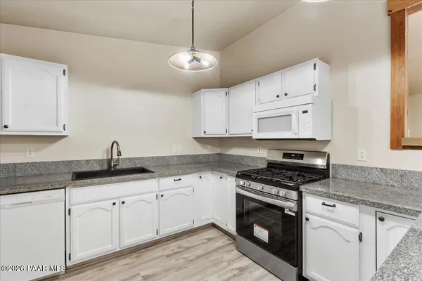 $2,000 | 11055 Lariat Lane, Dewey, AZ 86327
