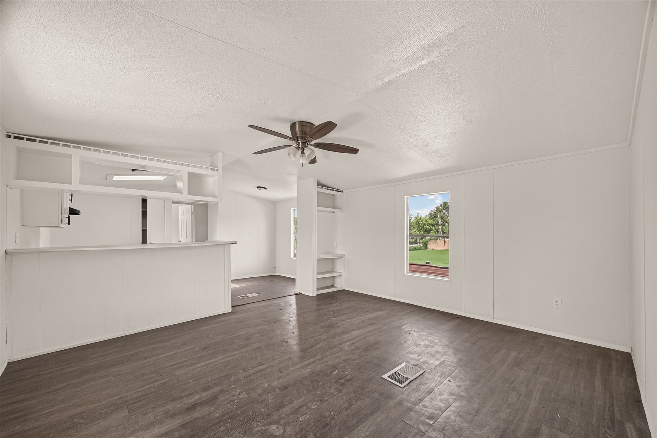 12911 Unison Road Houston, TX 77044 - Photo 7 of 43