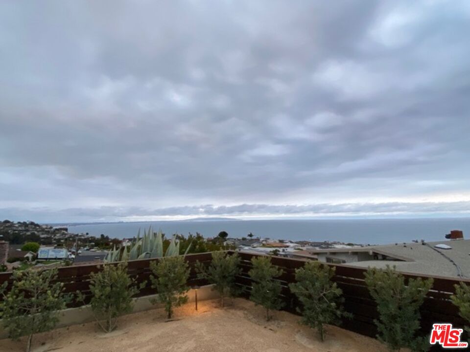 3515 Surfwood Road Malibu, CA 90265 - Photo 4 of 10
