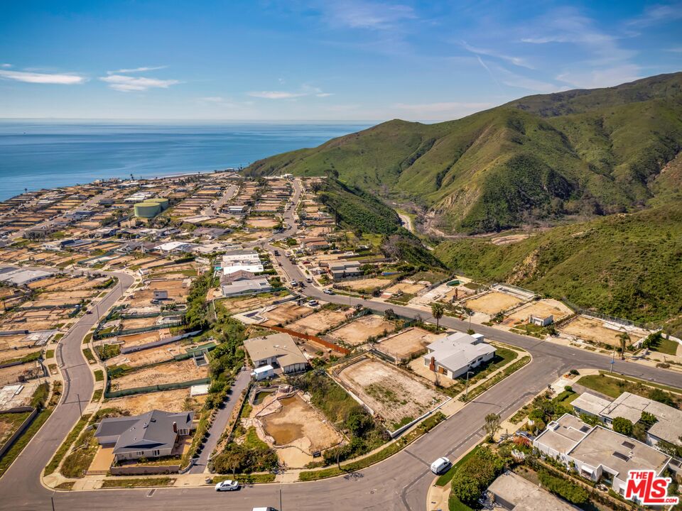 3515 Surfwood Road Malibu, CA 90265 - Photo 7 of 10