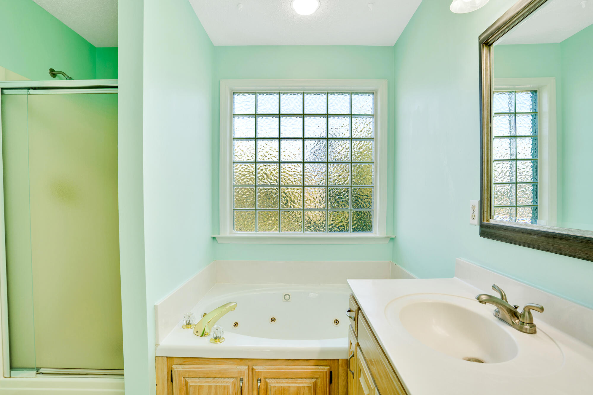 2021 Hamilton Brow Path Chattanooga, TN 37421 - Photo 23 of 41 Primary Bedroom