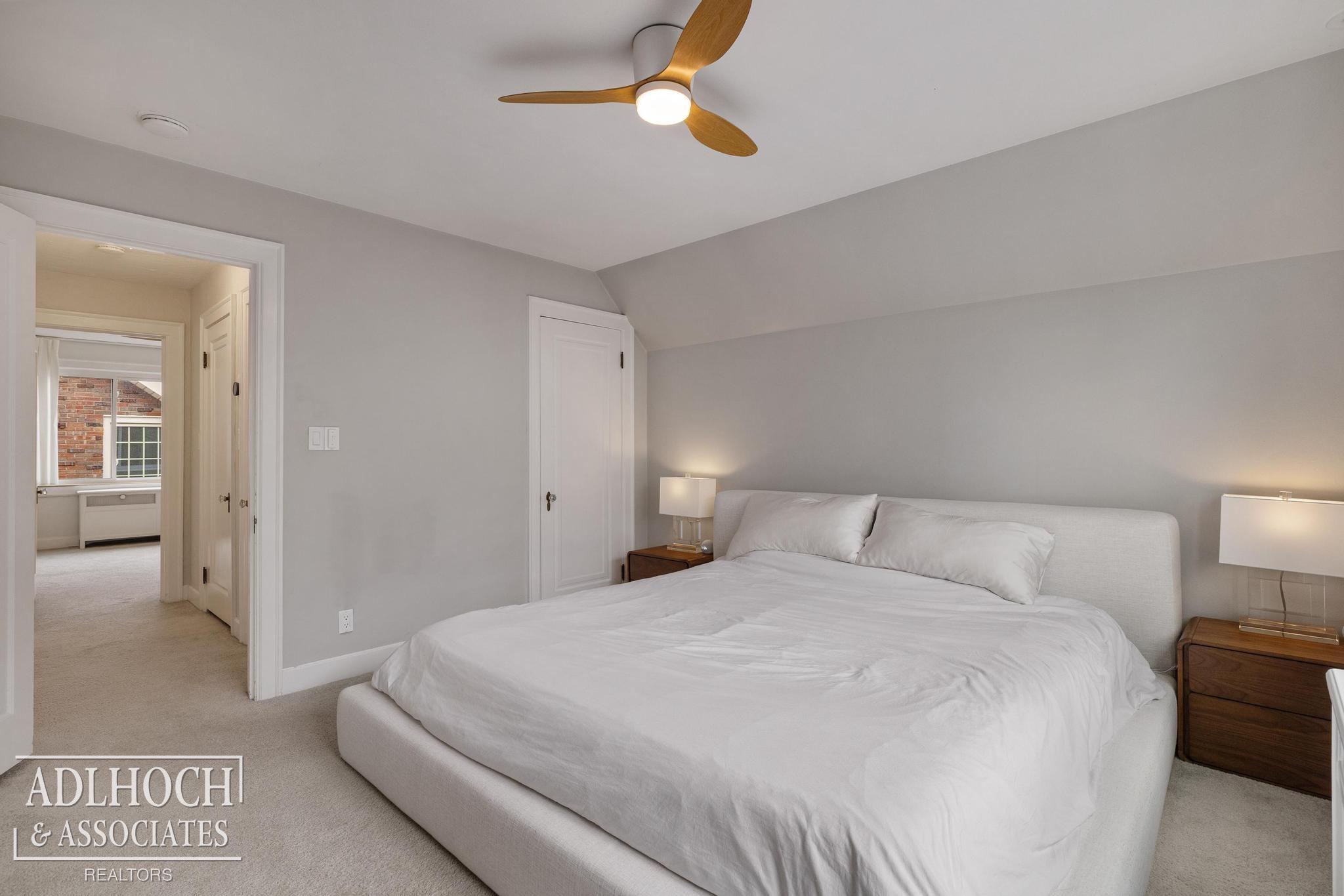 601 Fisher Road Grosse Pointe, MI 48230 - Photo 16 of 31 50204896-107D1314-43F8-4771-9182-E42708CF74B4.JPG