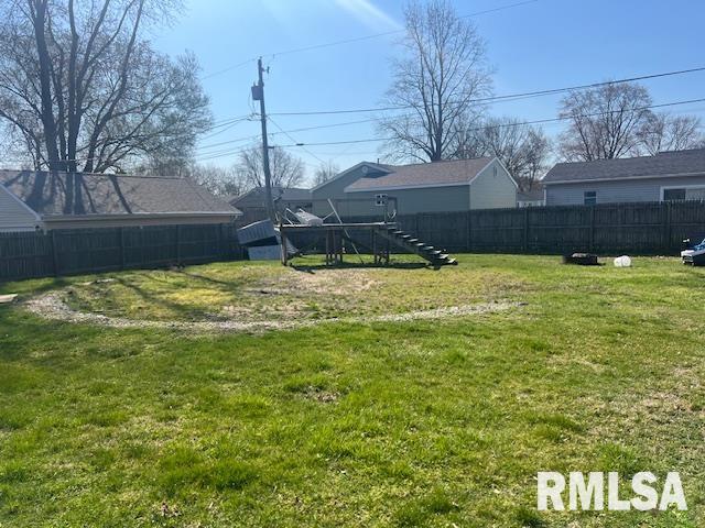 306 Hamilton Road Marquette Heights, IL 61554 - Photo 3 of 13 Gallery Image 3