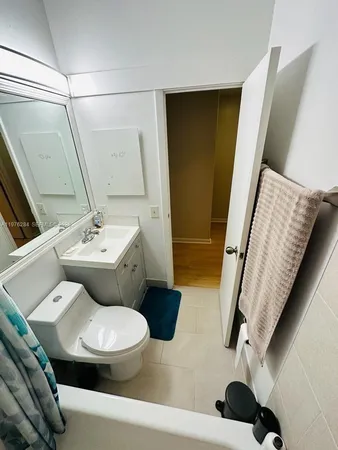 $2,750 | 846 Northwest 81st Terrace, Unit 6, Plantation, FL 33324