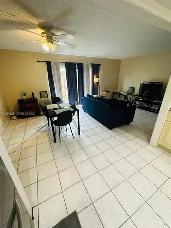 $2,750 | 846 Northwest 81st Terrace, Unit 6, Plantation, FL 33324