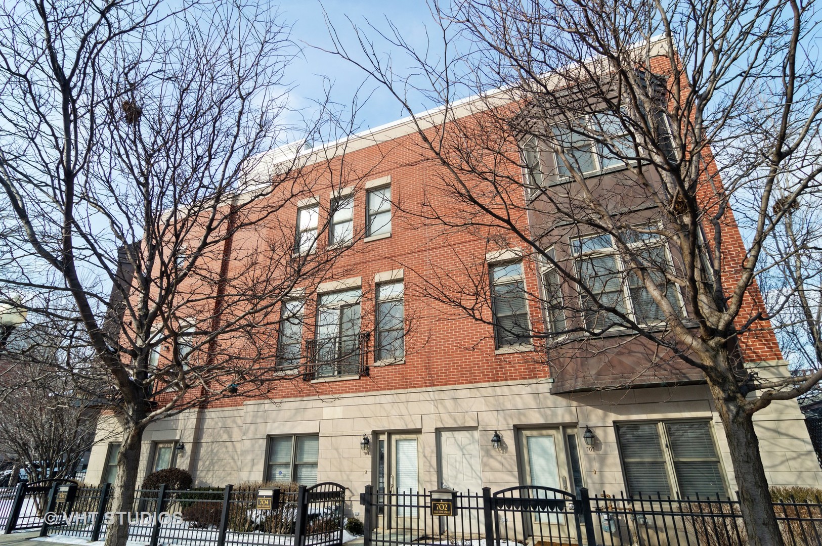702 West 15th Street Chicago, IL 60607 - Photo 1 of 17