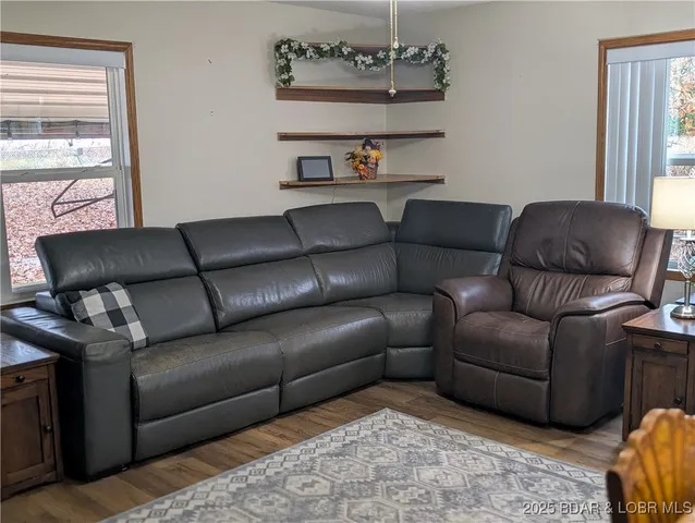 $374,900 | 19304 South Marvin Road, Barnett, MO 65011