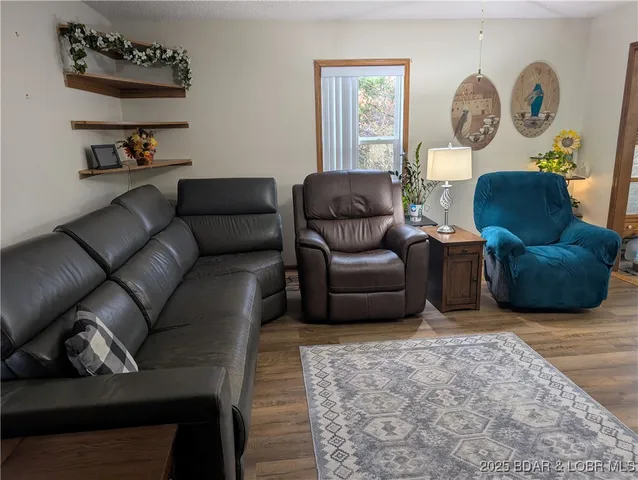 $374,900 | 19304 South Marvin Road, Barnett, MO 65011