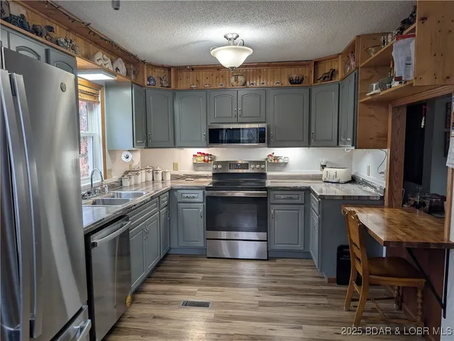 $374,900 | 19304 South Marvin Road, Barnett, MO 65011