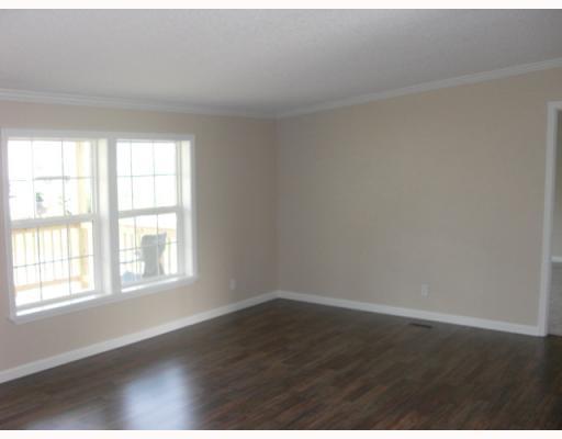 25 Ramsey Road Washington, PA 15301 - Photo 3 of 10 Living Room.