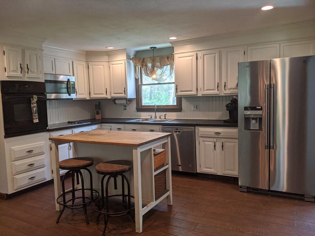 9 Groton Road Westford, MA 01886 - Photo 6 of 38