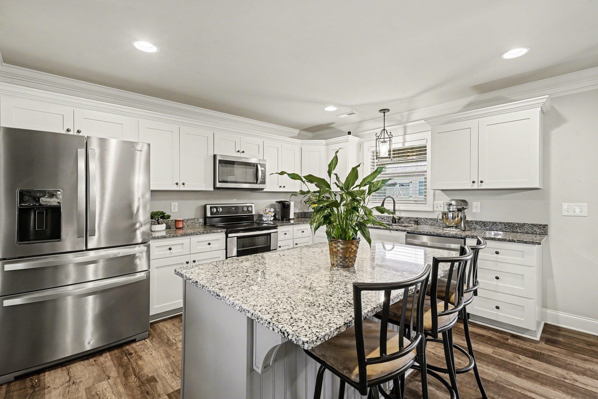 903 Love Springs Road Cowpens, SC 29330 - Photo 11 of 32