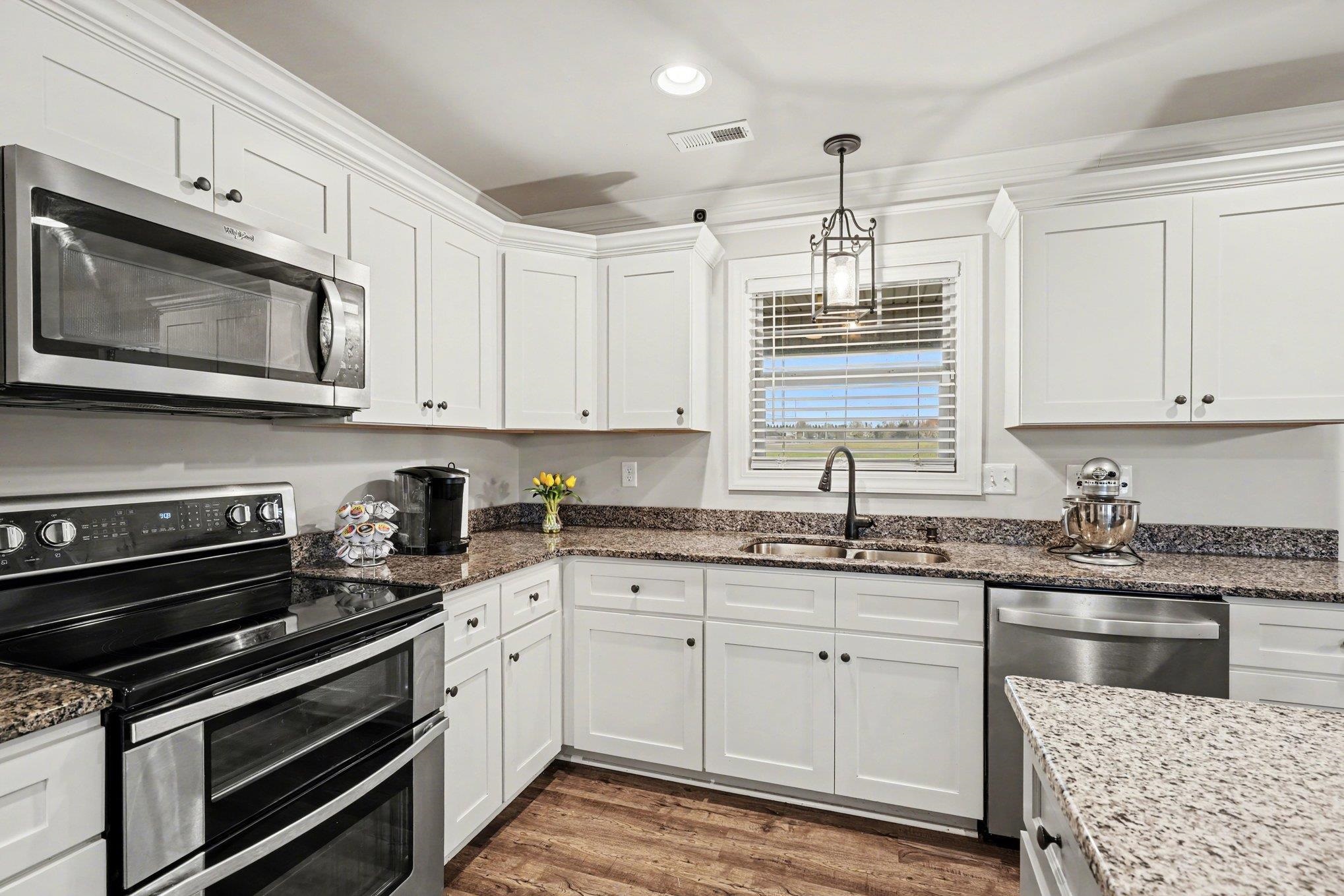 903 Love Springs Road Cowpens, SC 29330 - Photo 13 of 32