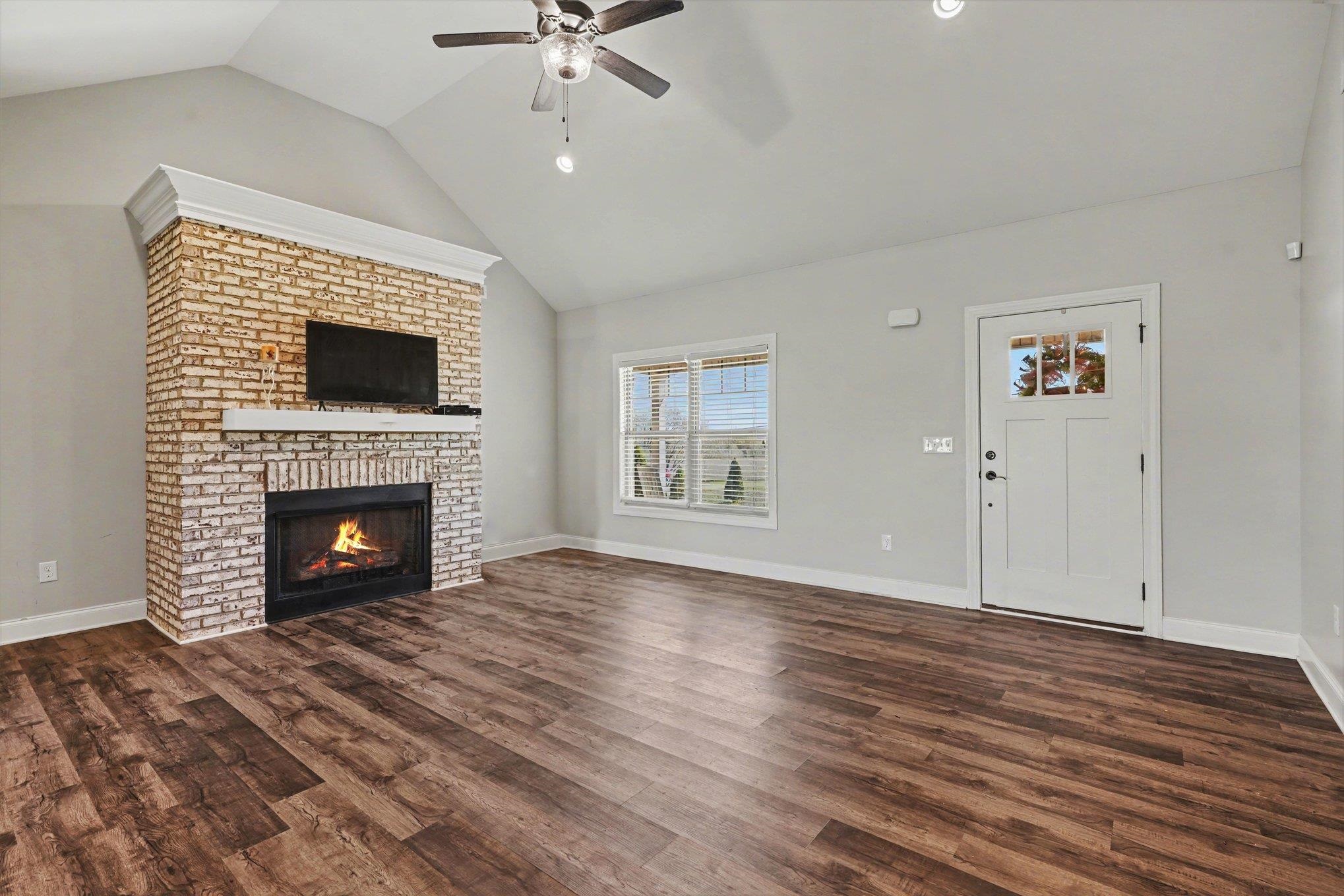 903 Love Springs Road Cowpens, SC 29330 - Photo 9 of 32