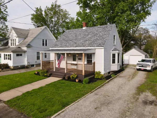 $214,900 | 731 North College Avenue, Rensselaer, IN 47978