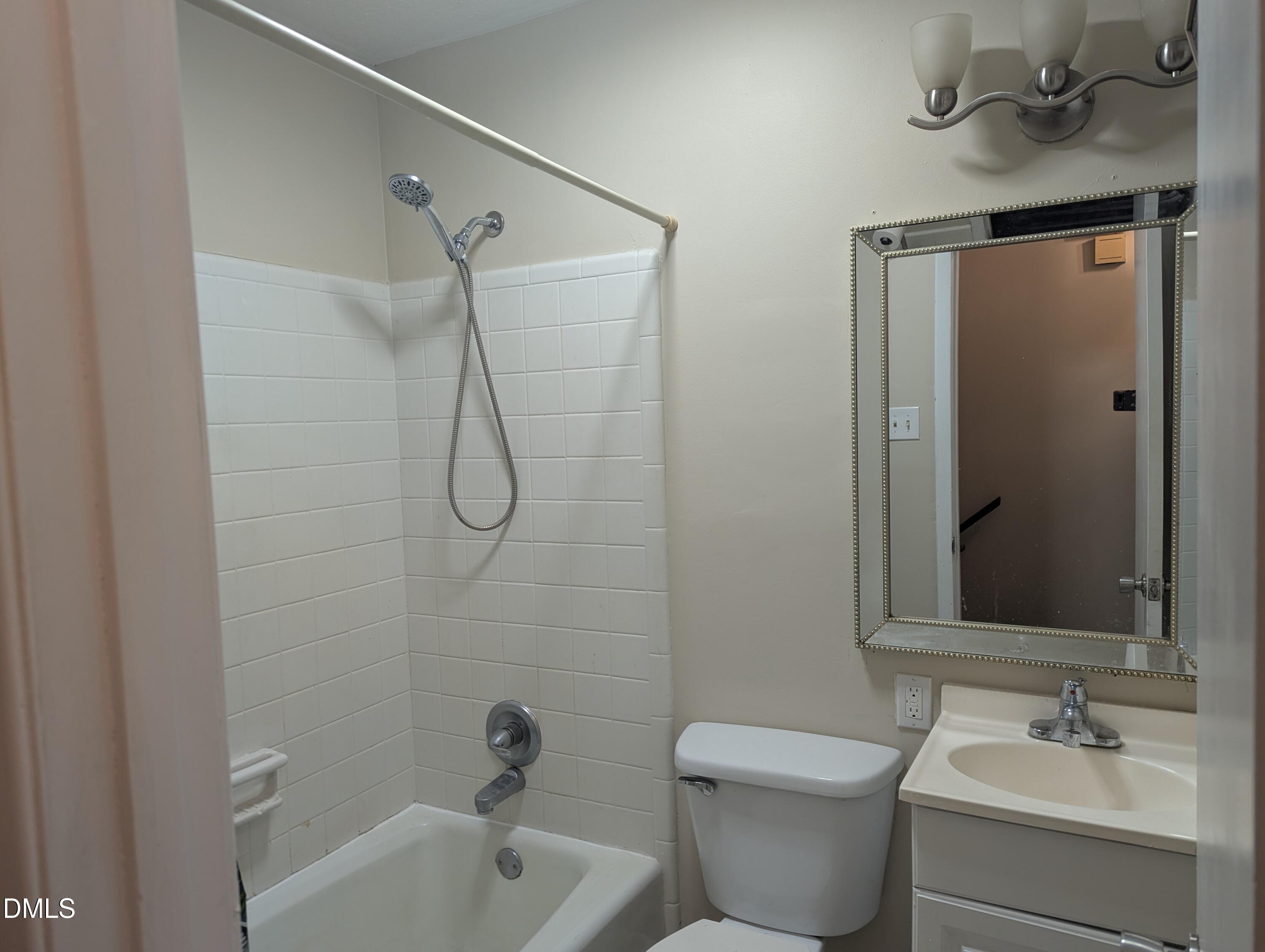 1020 Riverside Circle Spring Lake, NC 28390 - Photo 24 of 33 PXL_20260824_013132732.MP