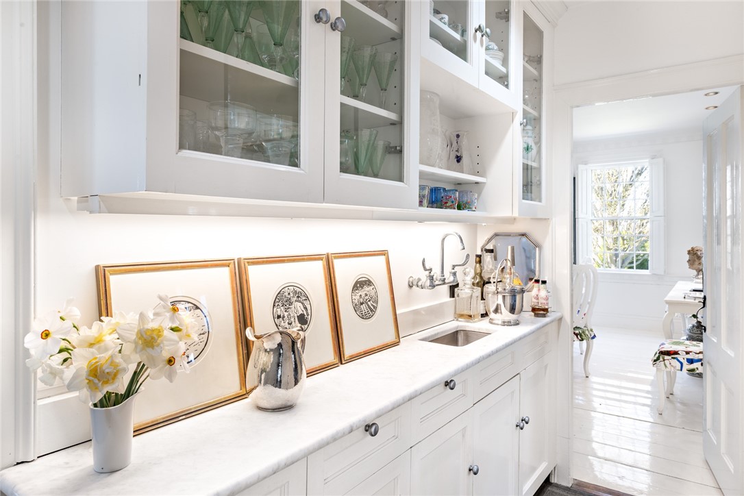 72 Fogland Road Tiverton, RI 02878 - Photo 18 of 45