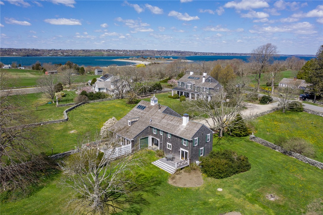 72 Fogland Road Tiverton, RI 02878 - Photo 3 of 45