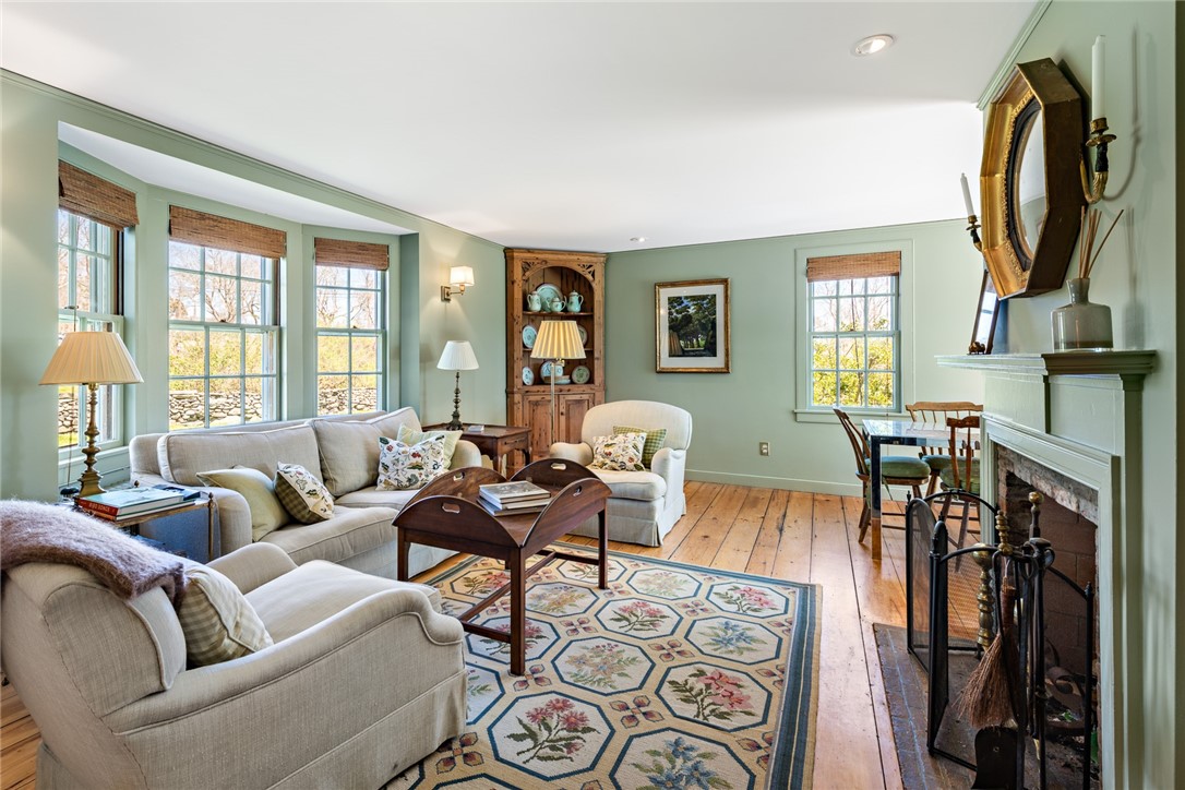 72 Fogland Road Tiverton, RI 02878 - Photo 34 of 45