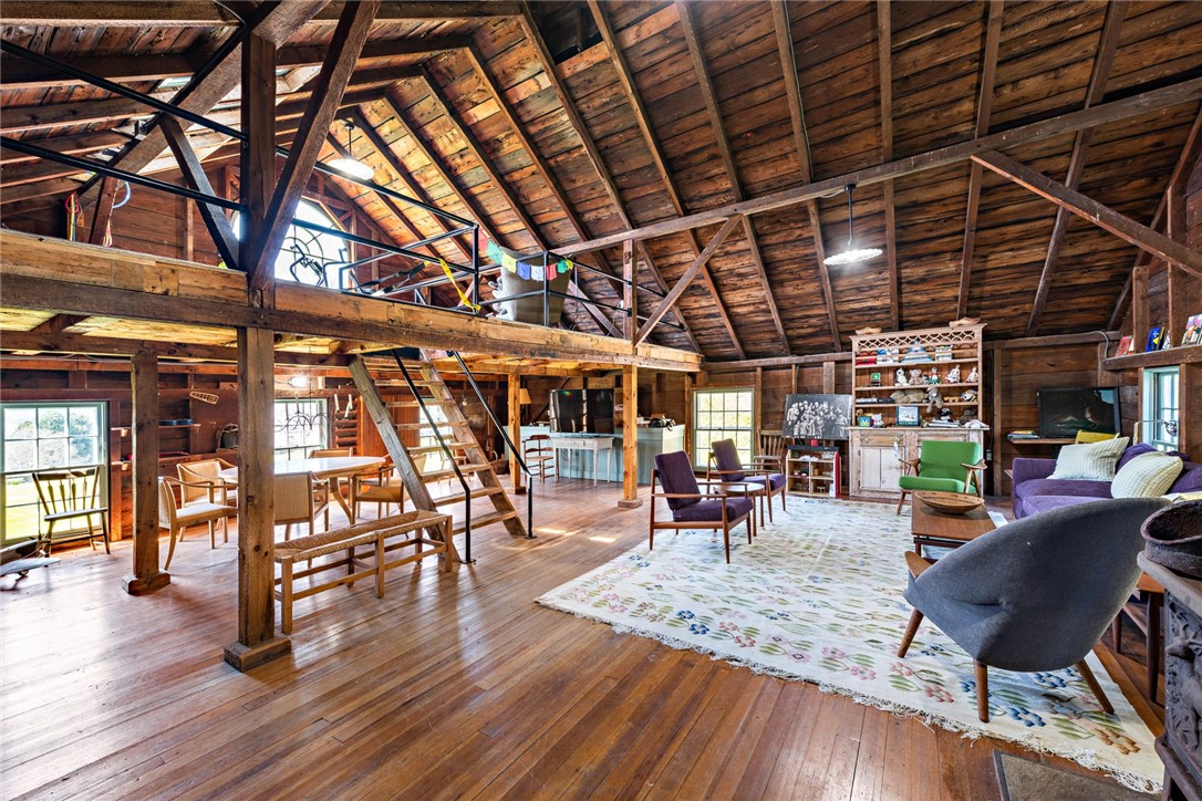 72 Fogland Road Tiverton, RI 02878 - Photo 41 of 45