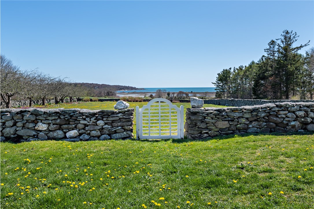 72 Fogland Road Tiverton, RI 02878 - Photo 6 of 45