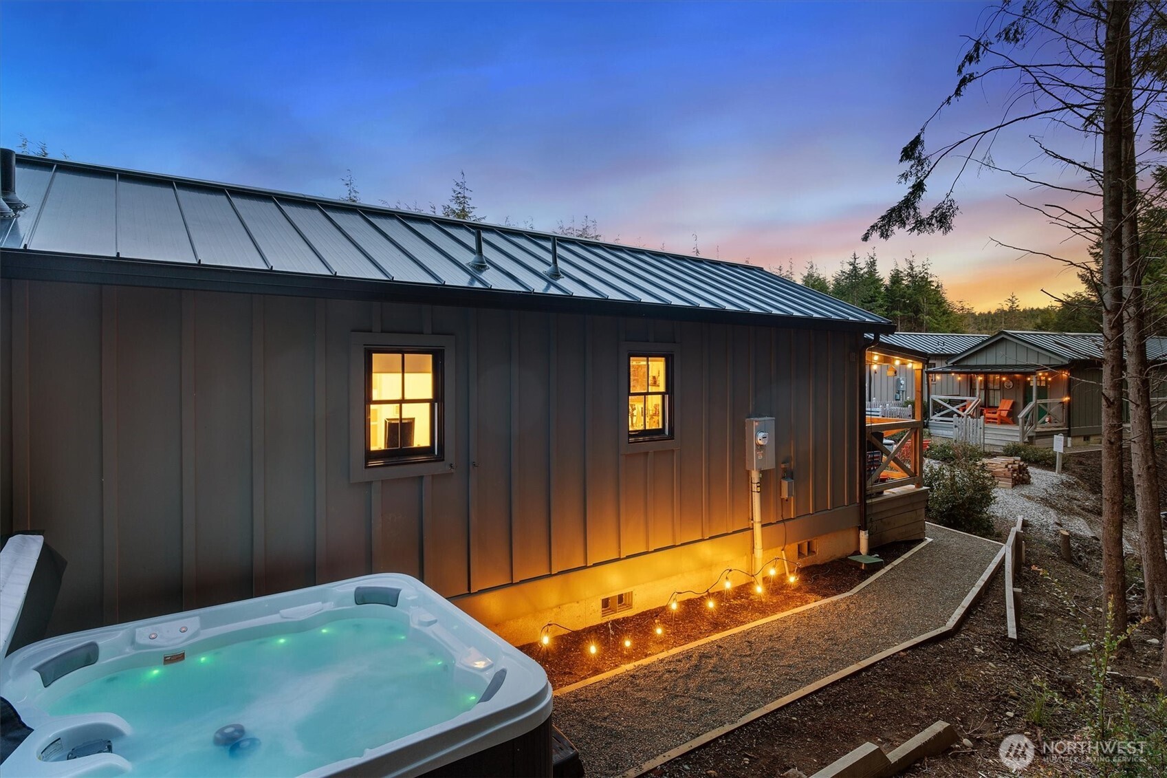 417 East Compass Street Pacific Beach, WA 98571 - Photo 19 of 40 a backyard of a house