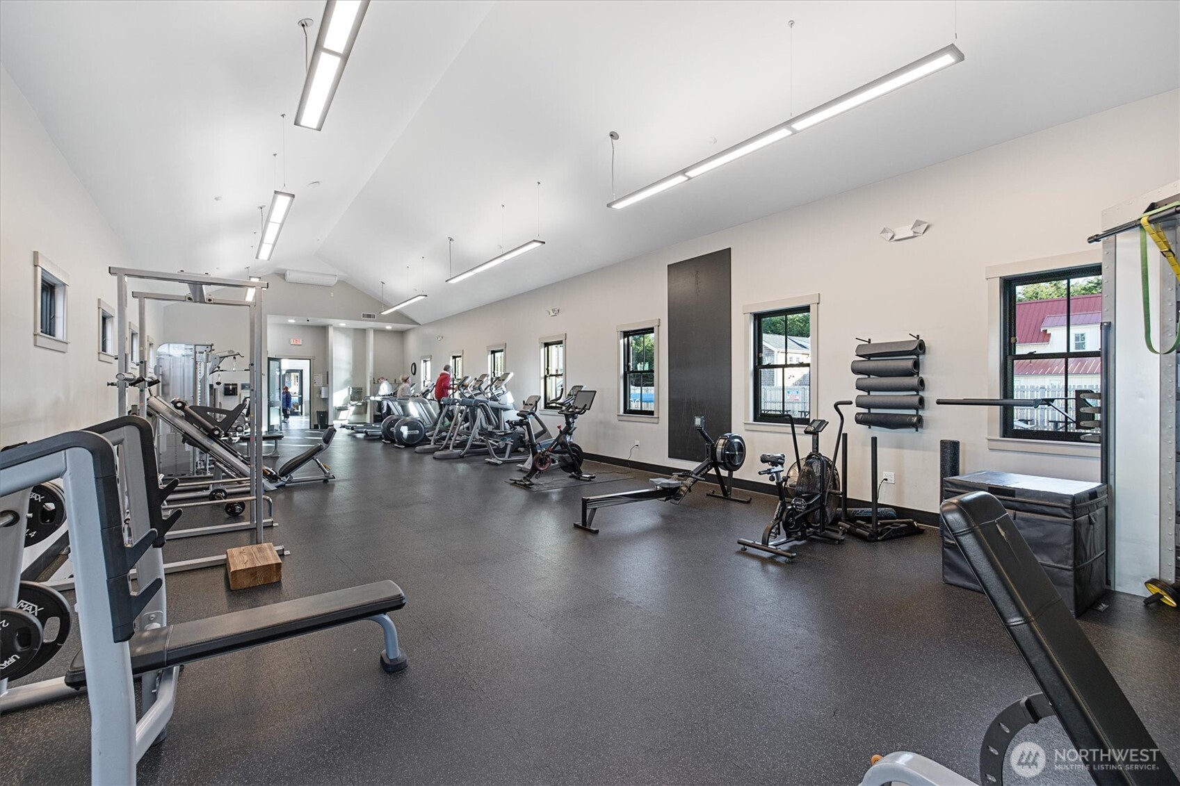 417 East Compass Street Pacific Beach, WA 98571 - Photo 34 of 40 a view of a room with gym equipment