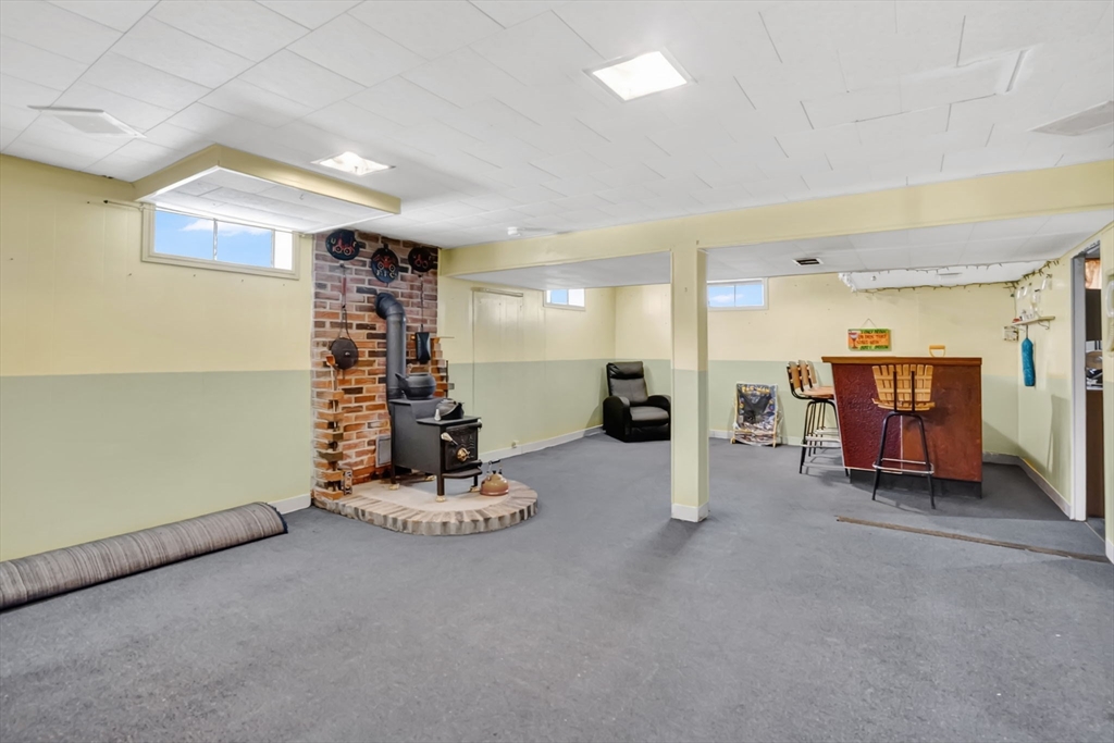 135 Bulat Drive Springfield, MA 01129 - Photo 33 of 42