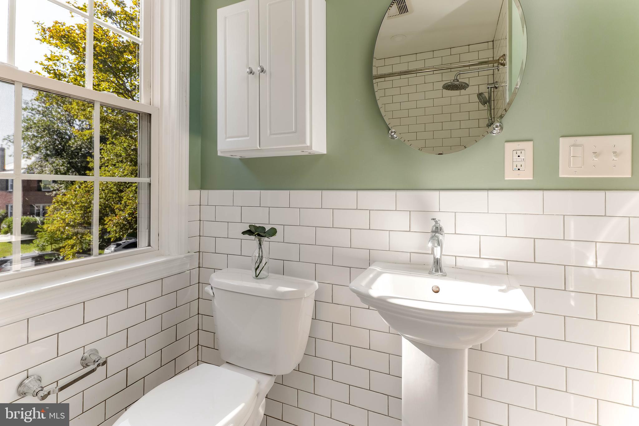6423 Pinehurst Road Baltimore, MD 21212 - Photo 17 of 28