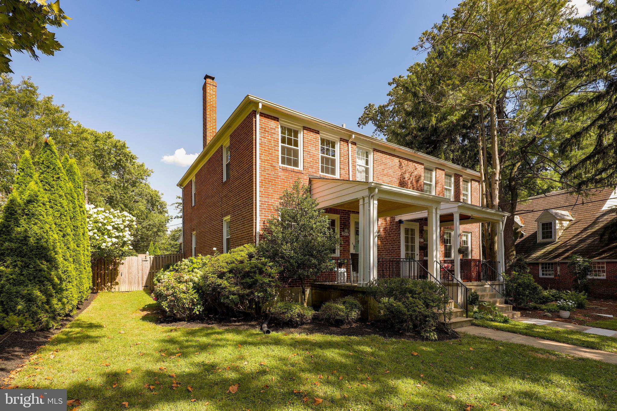 6423 Pinehurst Road Baltimore, MD 21212 - Photo 3 of 28