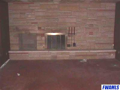 7131 Thompson Road Hoagland, IN 46745 - Photo 4 of 7